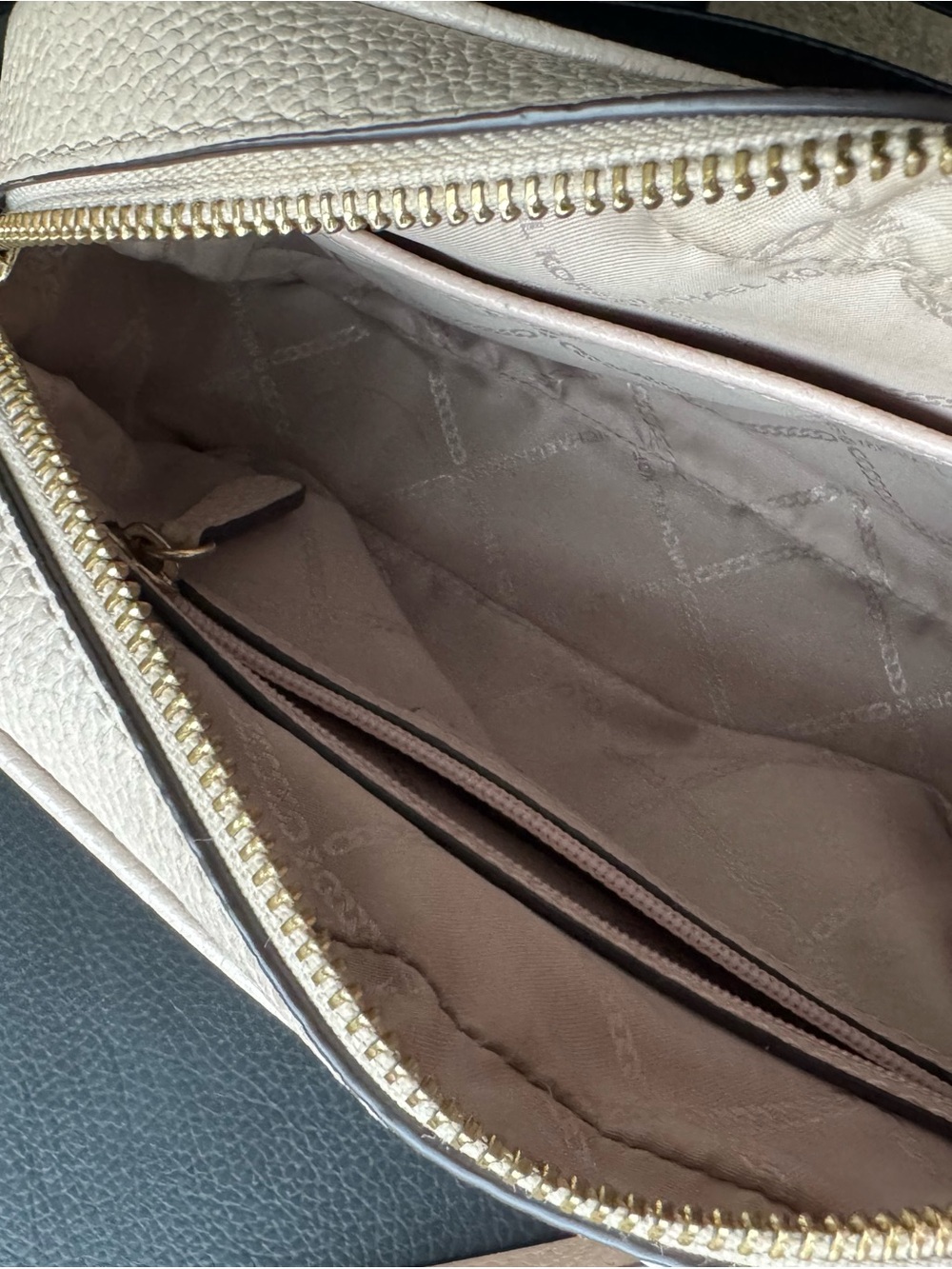Michael Kors Pebbled Leather Crossbody in Light Beige with Gold Hardware - Picture 7 of 9
